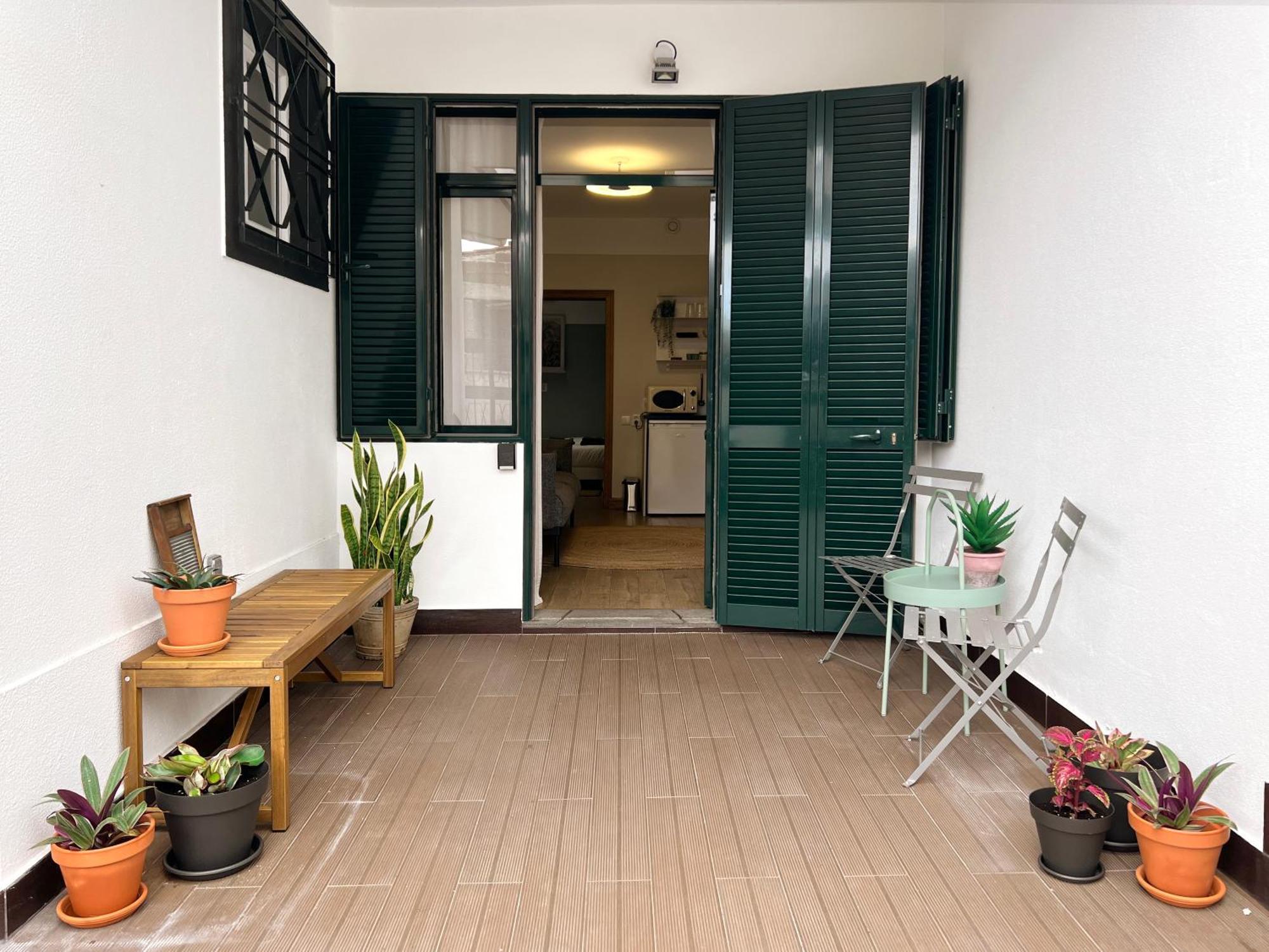 Madeira Breeze Apartment ฟุงชาล ภายนอก รูปภาพ
