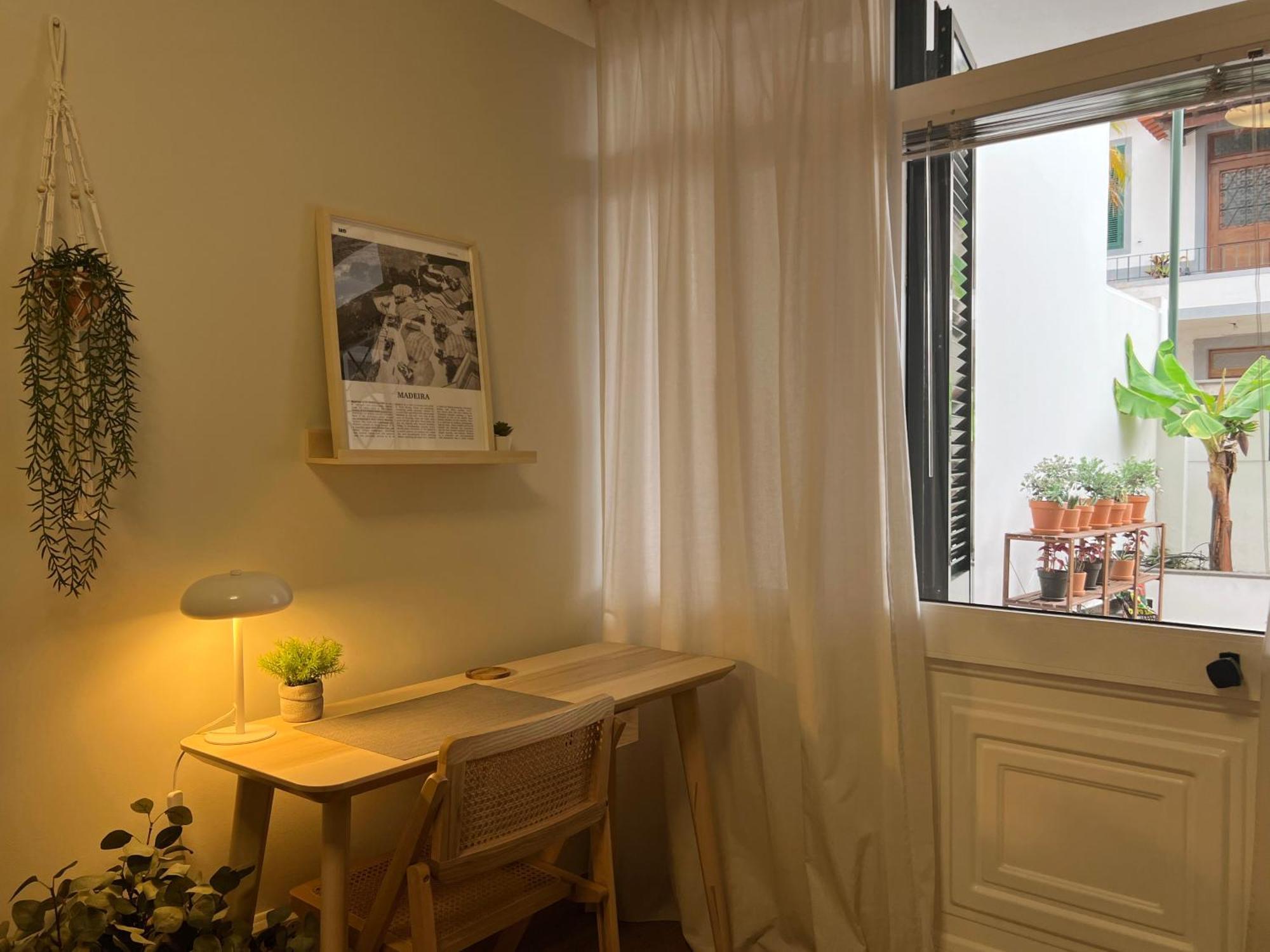 Madeira Breeze Apartment ฟุงชาล ภายนอก รูปภาพ